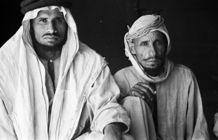 رجال بلقرن. - 1946م.تصوير: ولفريد ثيسجر.Bal Qarn men. - 1946.A.CBy: Wilfred Thesiger