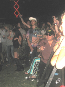  Ezra Koenig + Danny DeVito (Coachella 2011) 
