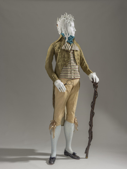 lookingbackatfashionhistory:• Vest (Ensemble).Place of origin: EnglandDate: 1790’sMedium: Wool plain