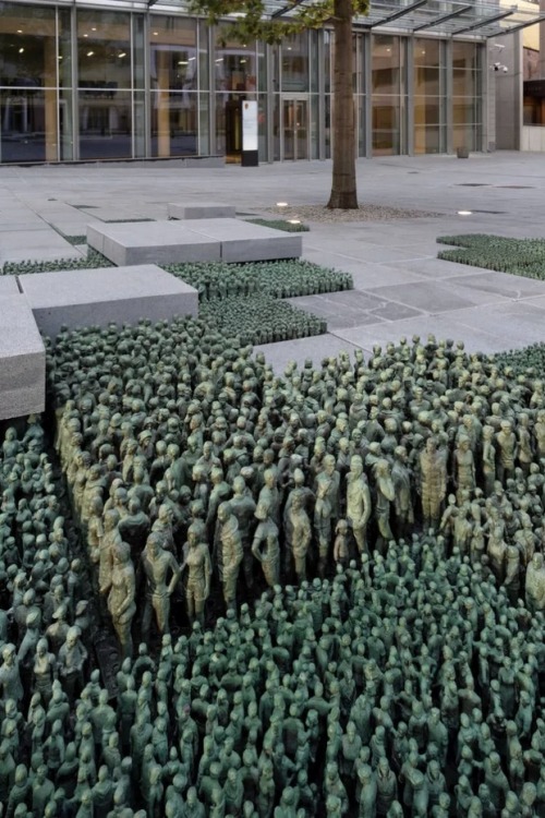 thedarkestlove:asylum-art:  Impressive Installations by Do Ho SuhThe South Korean artist Do Ho Suh  creates huge sculptures and installations that will leave you  open-mouthed. His works defy conventional notions of scale. The artist  appropriates the