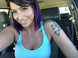 laylalux:  Now  I luv purple hair&hellip; Girl is hot