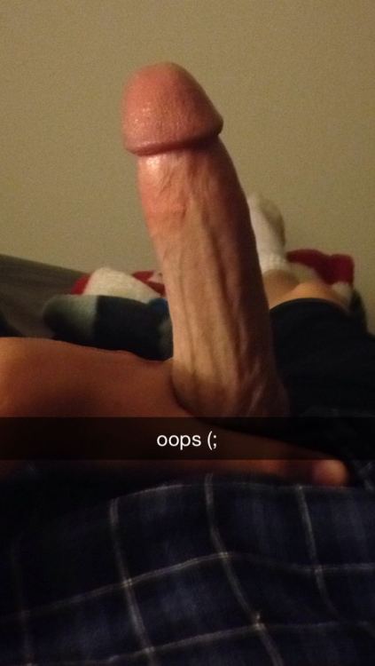letmetakeadicpic:  Nothing better than a guy showing off what he’s got! If you’d like to add your own submit or send them to letmetakeadicpic@gmail.com