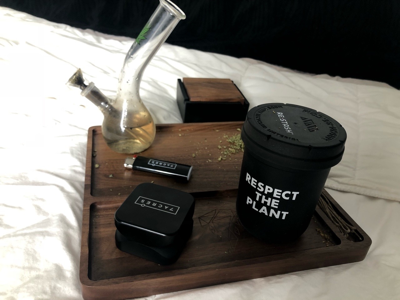 elighmadison:  Bedtime Sesh. 