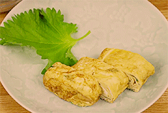 nigga-chan:  foodgasmicgoodness-deactivated2: Tamagoyaki (Japanese Omelette) (x)