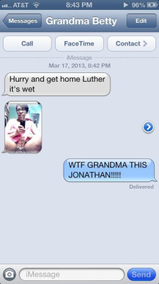 tarynel:  rockybreaux:  thisiselliz:  nigerianscams:  Hurry up Luther  lmao  scarred.   LMFAOOOOOO  That&rsquo;s why Grandma ain&rsquo;t supposed to have no iPhone