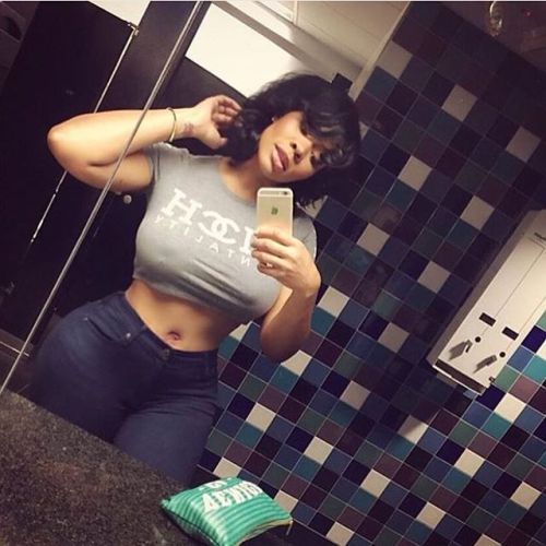 thicksexyasswomen:  shesodamnthick:  Deelishis porn pictures