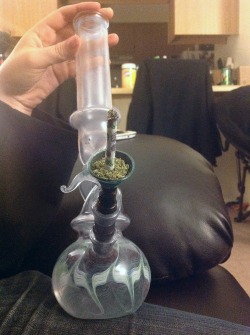 datstonerlezz:  Time bombing for the first time!💣💨  That&rsquo;s what&rsquo;s up