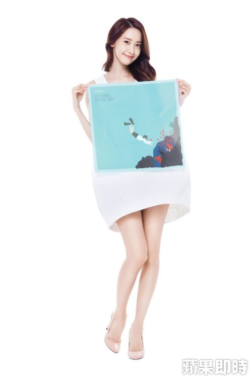 mystarmyangel:    160512 YoonA Innisfree eco-handkerchief campaign cr Apple Daily    HQ: Link 