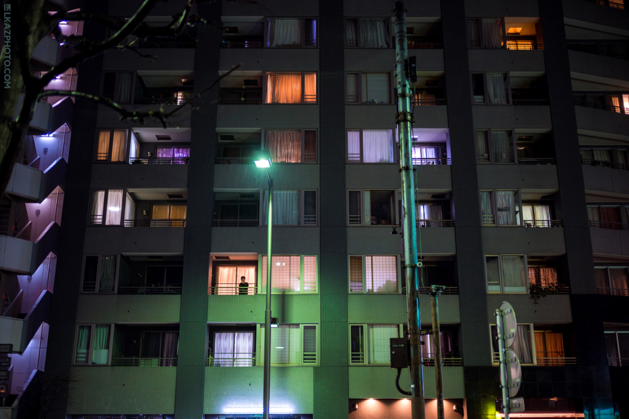 Balcony, Akabane 赤羽 #日本#東京#赤羽#japan#tokyo#akabane#street photography#street#photography#photo#city#night#life#people#urban#metropolis#Nikon Z6II
