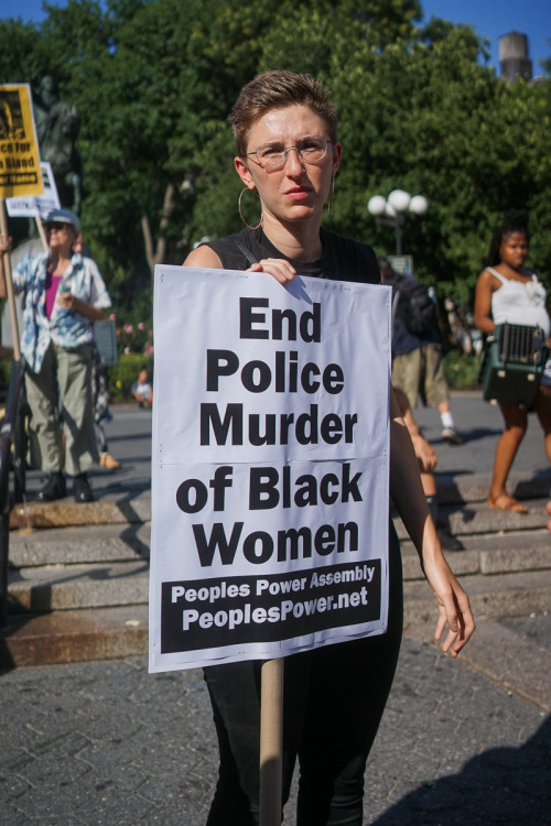 activistnyc:‪#‎JusticeforSandraBland‬: Activists gathered in Union Square to demand justice for Sand