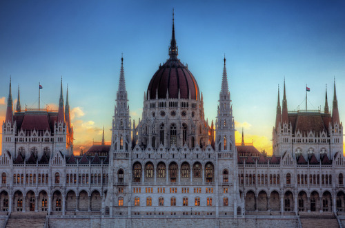 Budapest Parliament - Országház by Crazy Ivory on Flickr.
