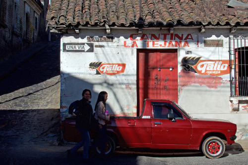 scottmarcbecker: scottmarcbecker: zona 1, quetzaltenango, guatemala, 2015 saturday evening re-post #