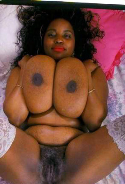 hugeheavytits:  Jenny Hill http://hugeheavytits.tumblr.com/ Ladies - send in your big boob submissions!