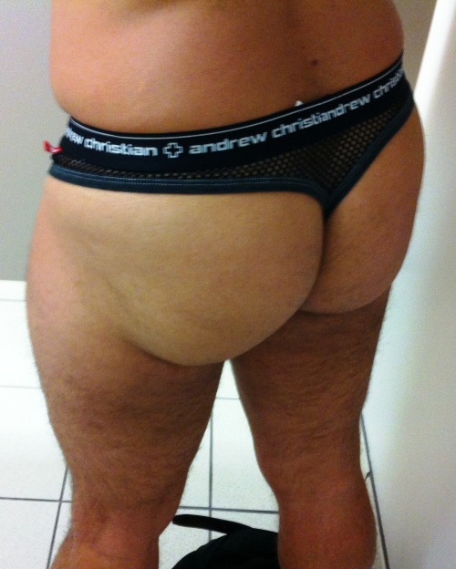 Here are pics of last weeks thong!!