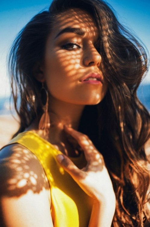 https://amazinggirlsphotos.tumblr.com/post/159643665690