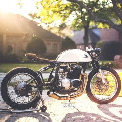 lemoncustommotorcycles:1971 CB500 by kinetic_motorcycles http://ift.tt/1xevTUq