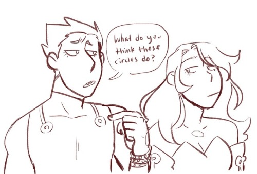 cynicalkittycat:u know when ur like 5?? and u and ur sibling start wondering what belly buttons do??