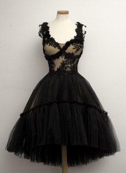 chotronette:  Penny Dreadful Dress by www.chotronette.com