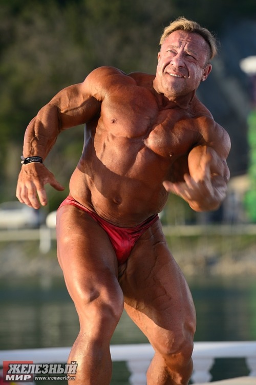nicemusclemen:  Nikolai Yasinovsky 