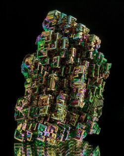 ggeology:  Bismuth crystals