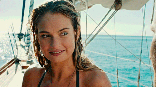 lilyjamessource: Lily James as Donna Sheridan in Mamma Mia! Here We Go Again (2018)