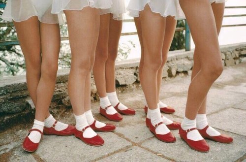 lanadelreyaesthetics:This is what makes us girls. 