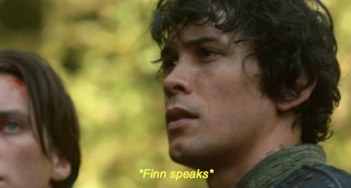 trashy-greyjoy:We stan annoyed men with absolutely zero (0) time for their partner’s floppy haired f