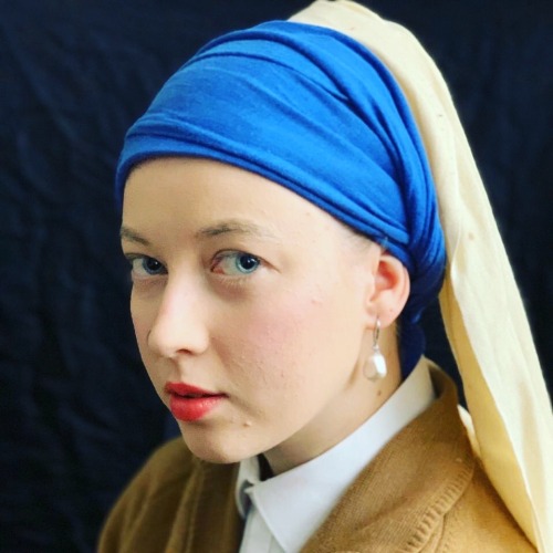 blondebrainpower:  Girl With A Pearl Earring Girl Costume based on the painting by Johannes Vermeer