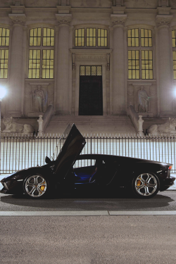 classyhustler:  Aventador | photographer