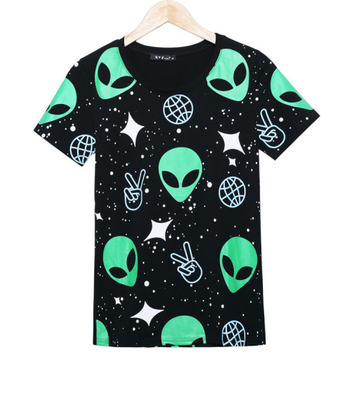 colorfullife-fiona:    Alien Tee   