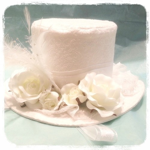 ♡♡♡ Be the noble white prince. Find your rose bride. ♡♡♡ www.bssbnyc.com/products/p11ha9
