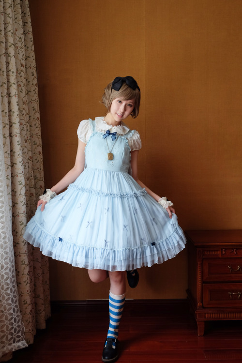 I coordinated one dress in three fairytale-inspired outfits! They are Alice, Cinderella and Eliza fr