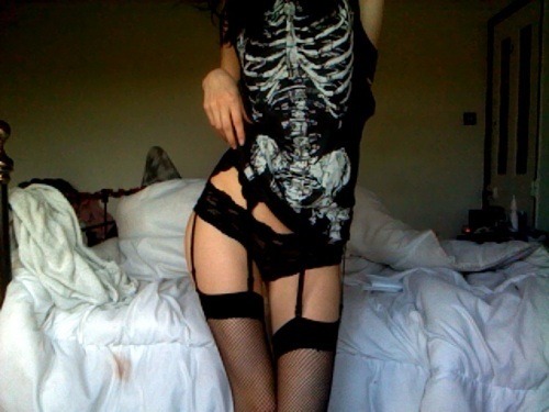 whateverjustgowithit:  ☾ 