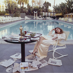 A-State-Of-Bliss:  Faye Dunaway 29March 1977 After Her Oscar Win By Terry O'niell