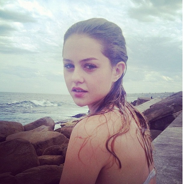 roserai-e:  hazeau:  lolitakids:  freelux:  ni4ll:   stop   blow to my self esteem 