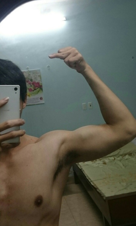 zentran96:  Nhìn a mà lồn e ướt nhẹp rồi nè 😘😘😘