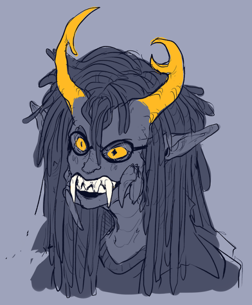 sphenodontia:woke up consumed with the urge to draw vriska. a pedipal