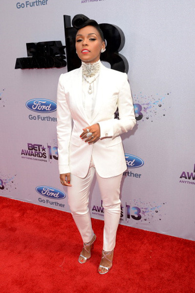 divalocity:  Best Dressed: Singer Janelle Monáe 