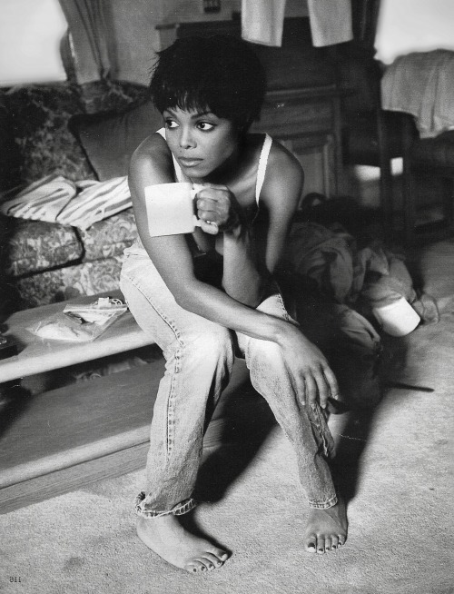XXX ohyeahpop:  Janet Jackson photographed by photo