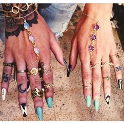 vidakush:  50% off knuckle rings today only!