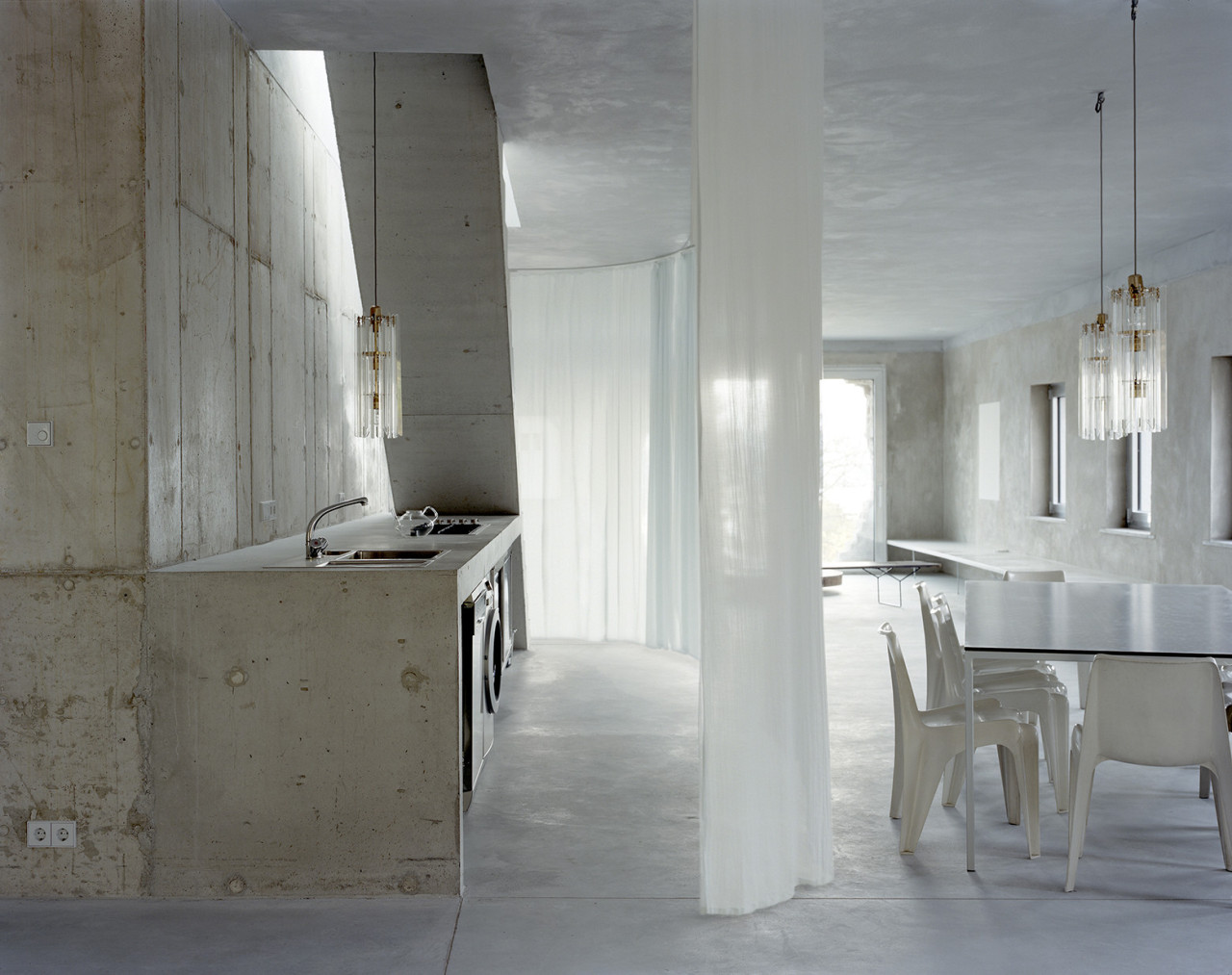 subtilitas:  Brandlhuber+ - Anti-villa, conversion of a former storage building