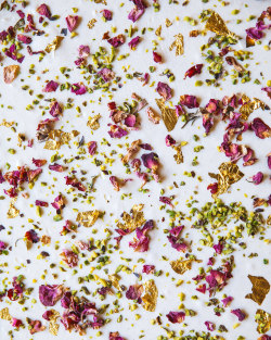 sweetoothgirl:  Cardamom White Chocolate Bark with Rose, Pistachio &amp; Gold