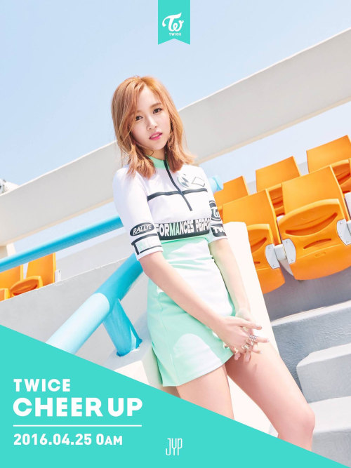 Girl group TWICE’s Cheer Up teaser pictures, leading track of their 2nd EP