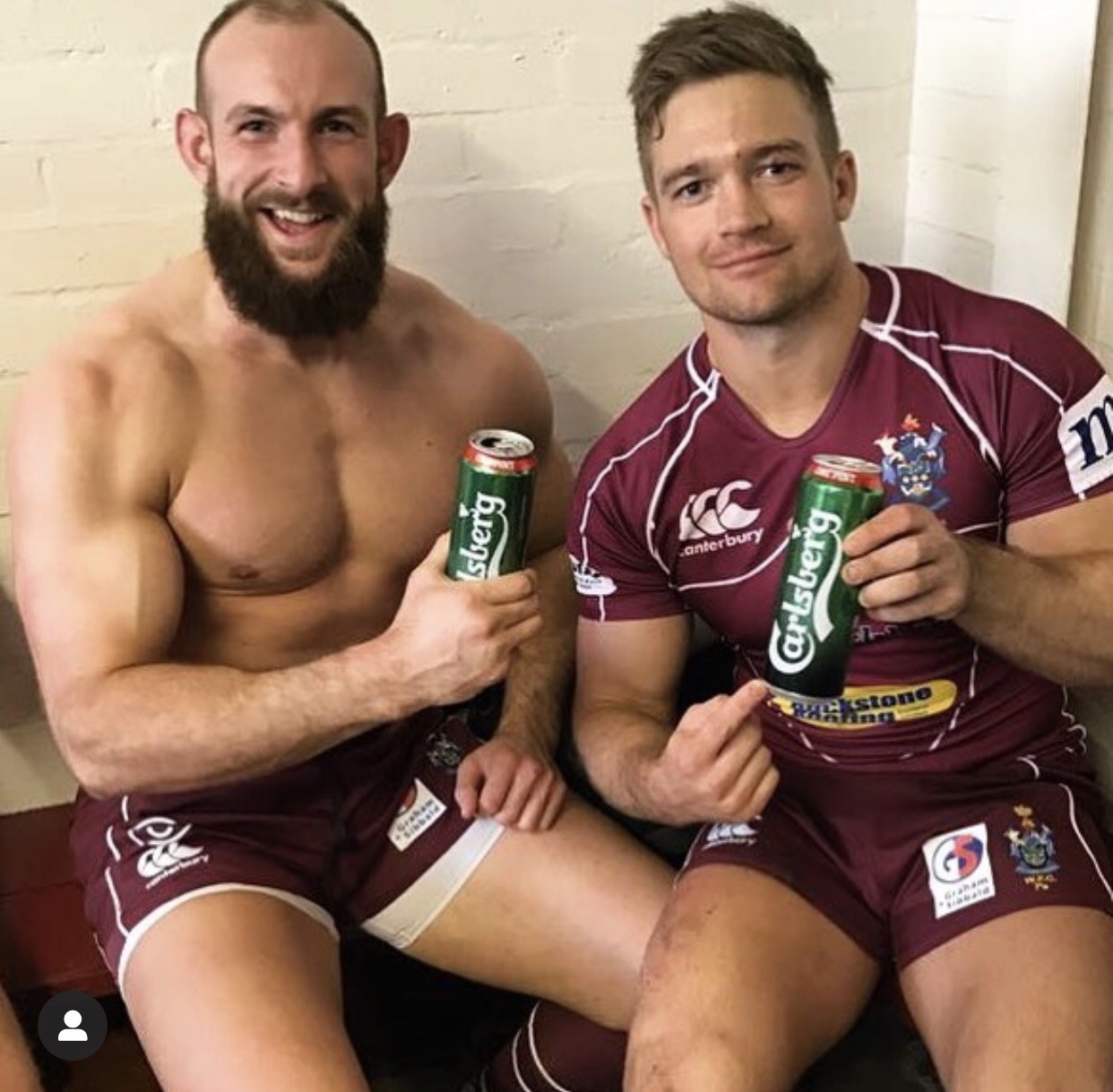 straightdudesexting:Rugby hunkTwitter: @straightdudehot