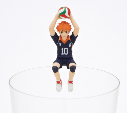 shishido-ryou:  thehype-train:  Haikyu!! Stars Spike to Victory on The Rim of Your Cup   Each drinking companion figure is 540 yen, and the entire box of eight figures costs 4,320 yen. The first release is slated for January.   FUCKING KUROO’S 