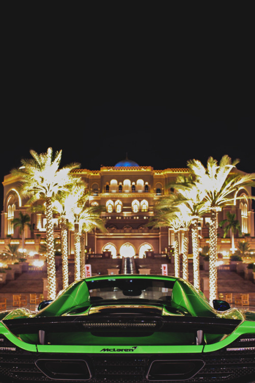 dubainian:650S at Emirates Palace | Abu Dhabi, UAE | via edit by me