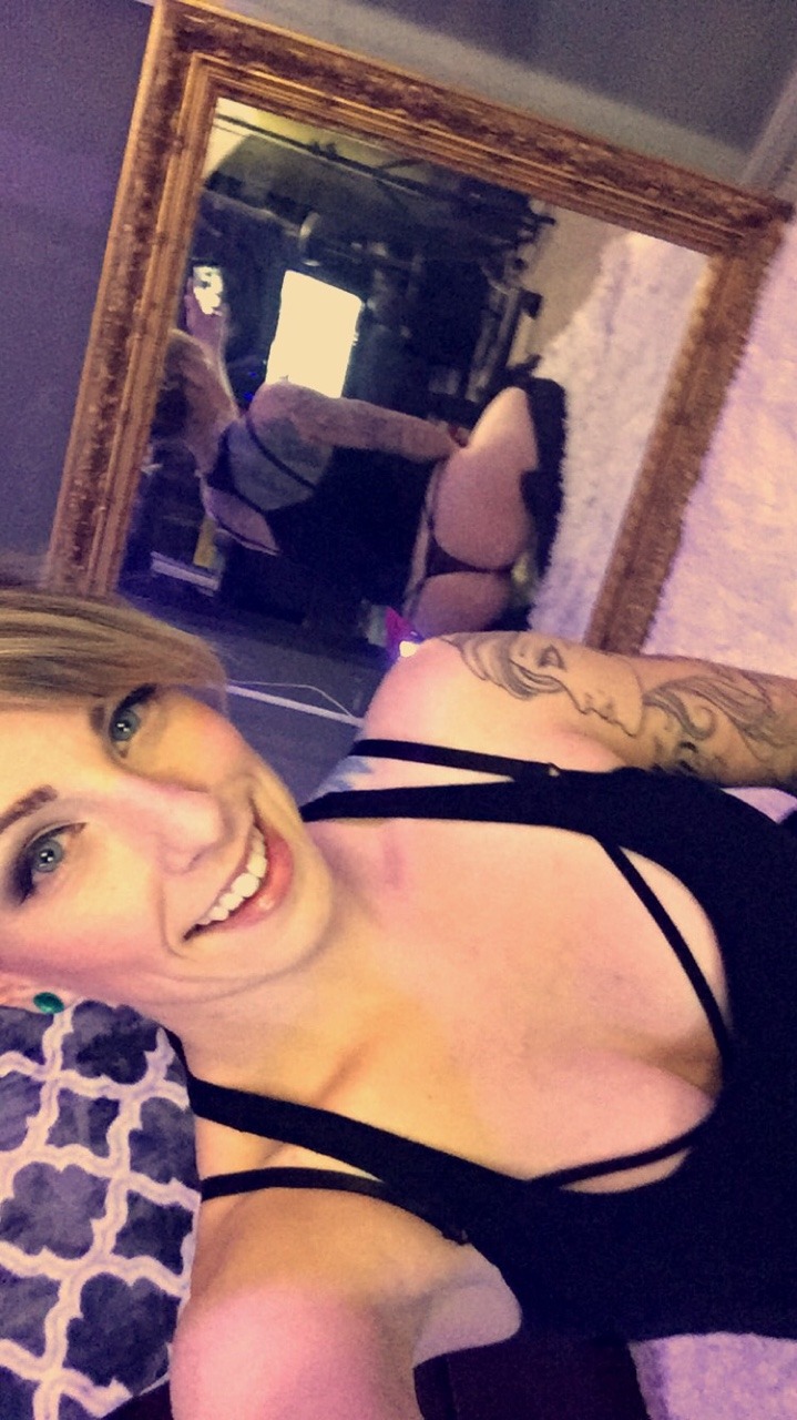abbeyrhode:  Make sure you grab my snap chat to get these pics and SO much more!