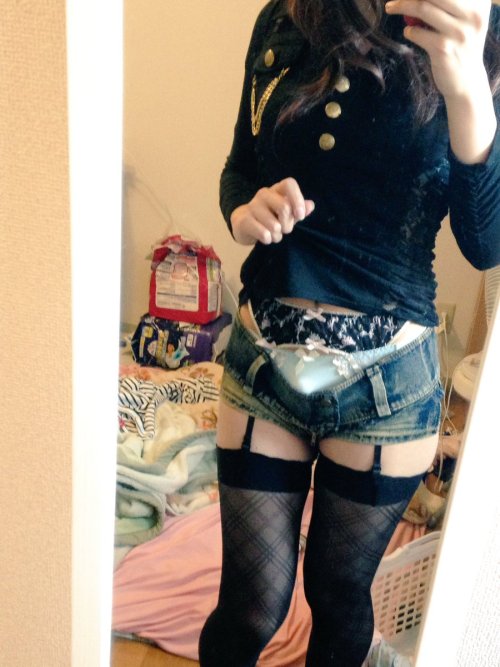 xmikucd:  I love women clothes♡♡