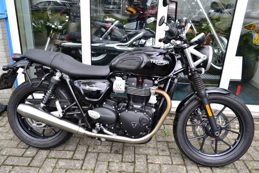 Triumph Street Twin 2018 ABS Bonneville 900 - Bakker Motors Zaandam ...