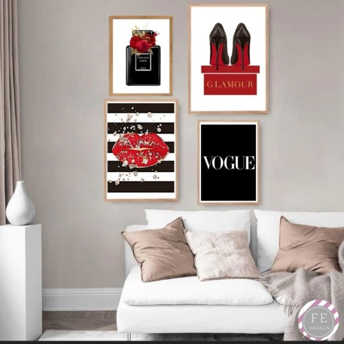 FASHION WALL ART, SET OF 4 PRINTS My etsy store link is in the bio :) FashionistaeraDesign.etsy.com 